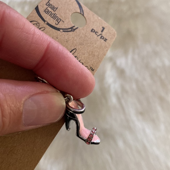 New! Michael’s stiletto charm - Picture 2 of 3